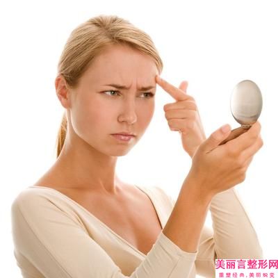 去除鱼尾纹的方法有什么(去除鱼尾纹的方法有什么好处)