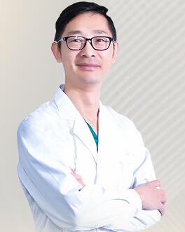 中山百佳妇产医院医疗美容科冯鑫