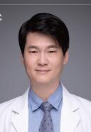 上海易美医疗美容门诊部张振