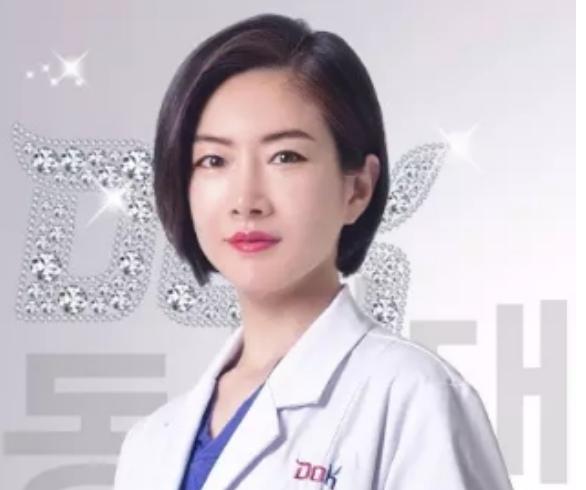 云南铜雀台美容医院赵唱熙