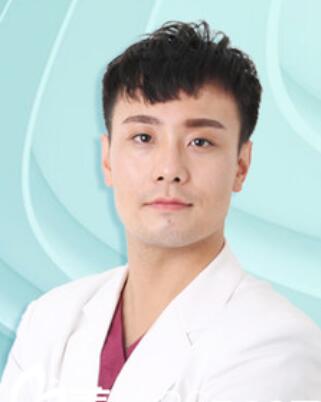 天津知妍医疗美容门诊部许鹏