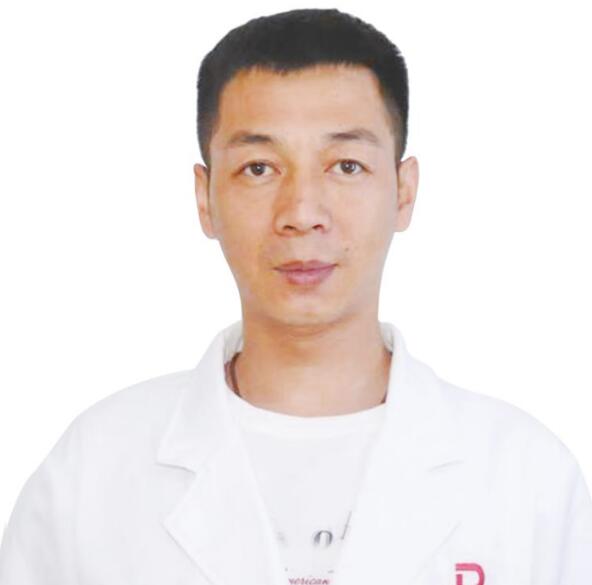 海口红妆尚医疗美容医院李楠