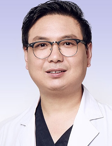 重庆爱思特整形美容医院刘中林