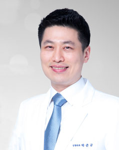 东莞瑞芙臣医疗美容门诊部朴埈奎