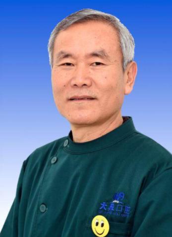 海口大象口腔门诊部侯斐盈