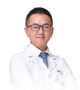厦门卓尔口腔门诊部苏炼强