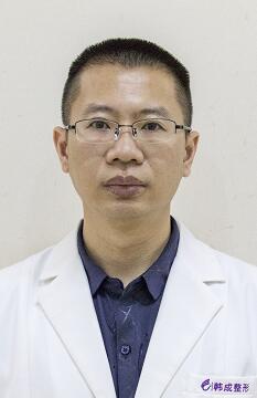 南宁韩成医疗美容门诊部钟定秦