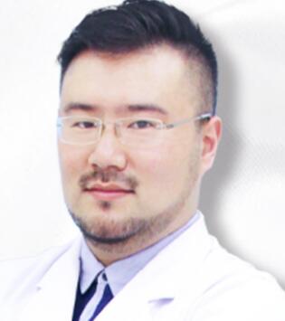 广州海峡医学美容医院闫伦