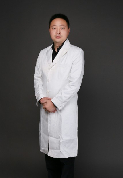 广元美华医学美容诊所熊浩