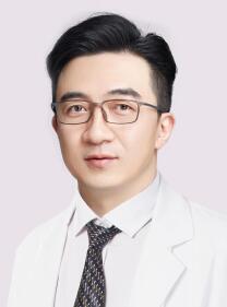 成都纽莱茵医疗美容门诊部鲁昊