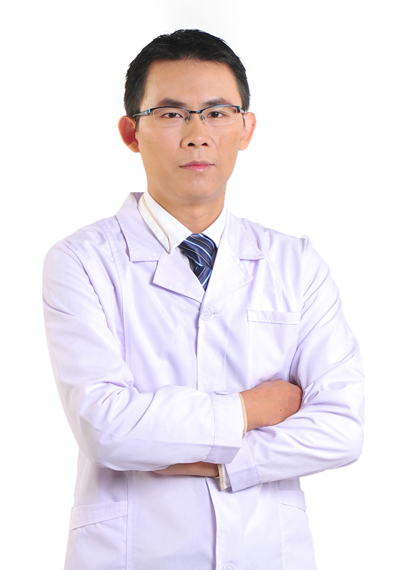 广州爱康健口腔门诊部黄建荣