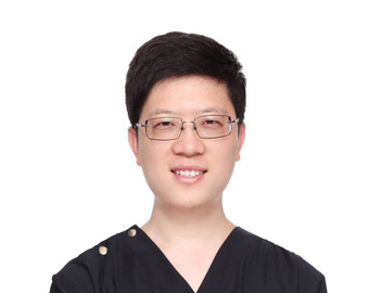 上海齐美口腔门诊部施皓博