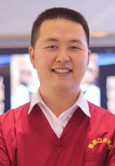 成都真美奇迹医疗美容诊所明华伟
