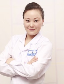 张嵘