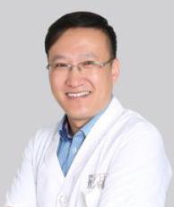民航总医院整形科李中发