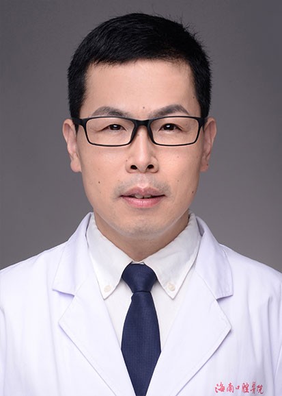 海南口腔医院潘领战