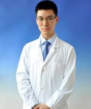重庆翁明飞医疗美容诊所唐建奇