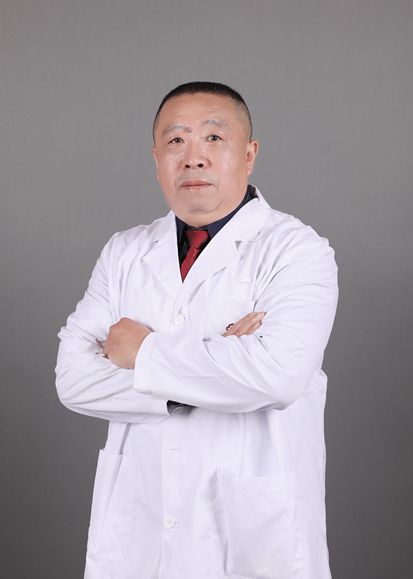 广州德系口腔门诊部梁岷