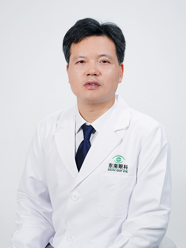 福州东南眼科医院陈建明