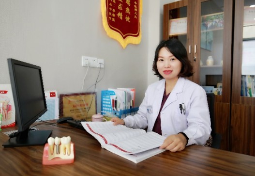 洛阳友好口腔医院牛晓娜
