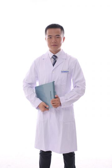 泉州爱尔眼科医院洪英俊