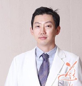 佛山佛冠口腔门诊部河相旭