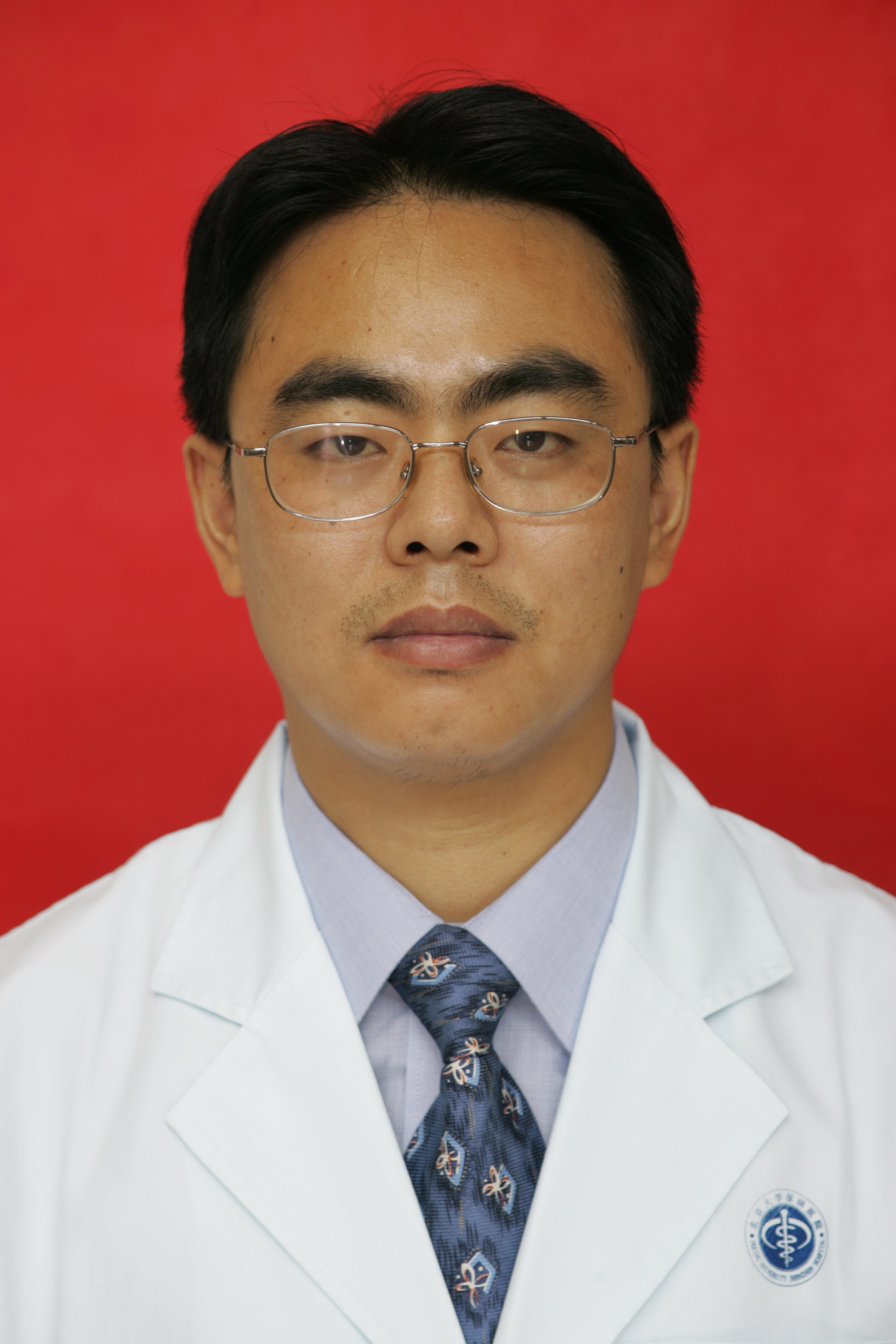 北京大学深圳医院美容整形科崔永言