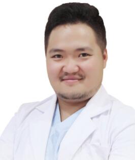重庆向日葵口腔诊所黄泽源